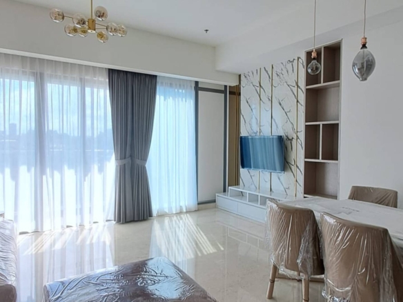 57 PROMENADE-2BR-LIVING & DINING AREA