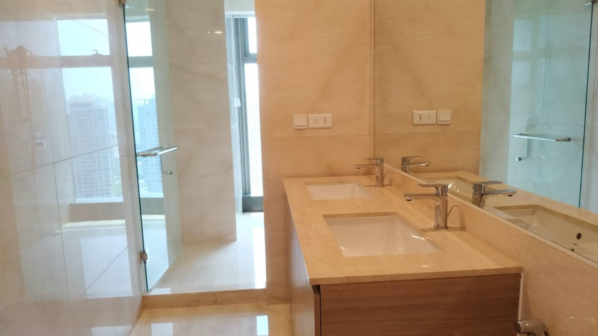 Spacious 3BR for Executive Living at 57 Promenade
