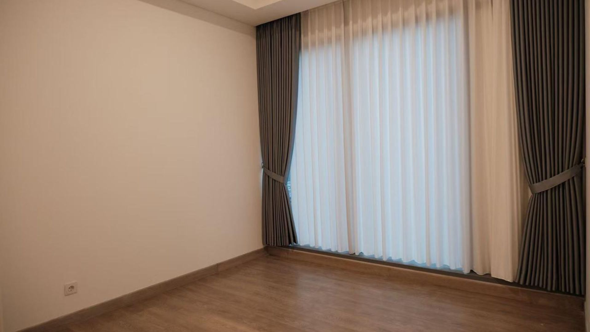 57 PROMENADE-3BR-BEDROOM 3