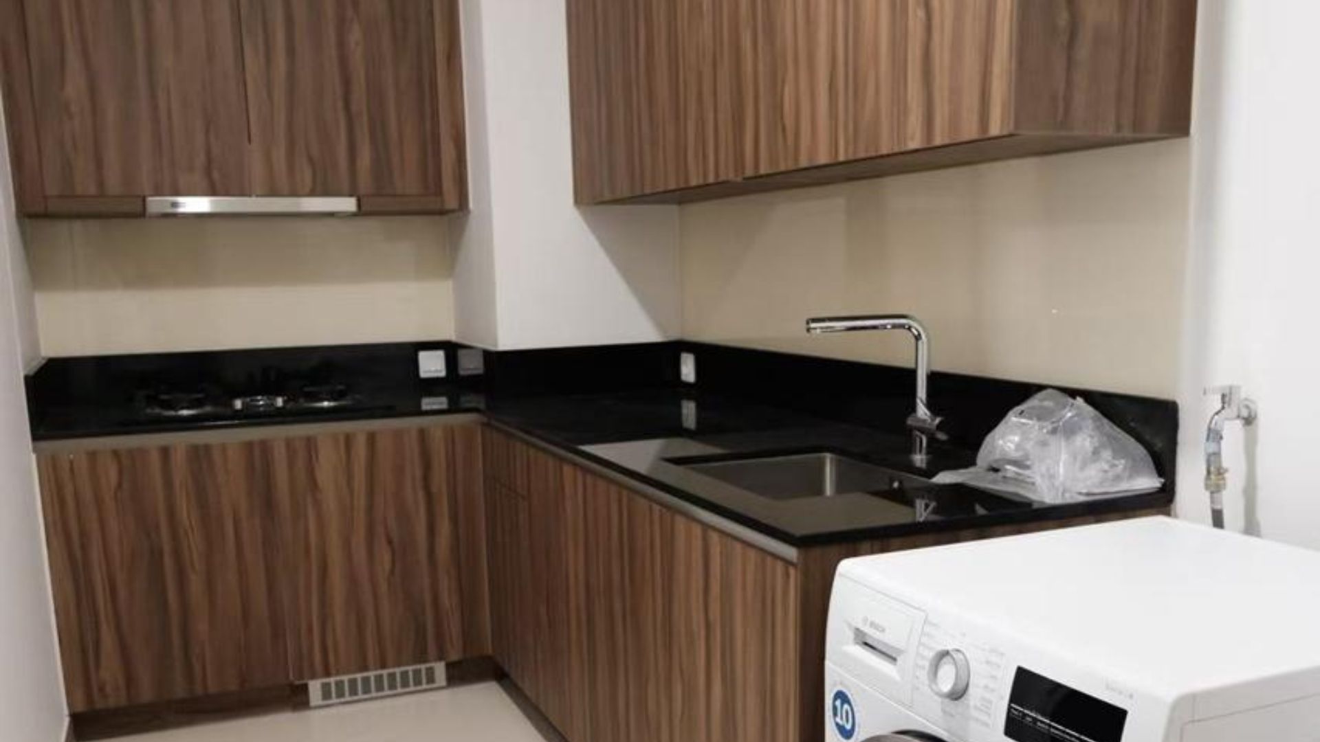 Prestigious 3BR Living at 57 Promenade