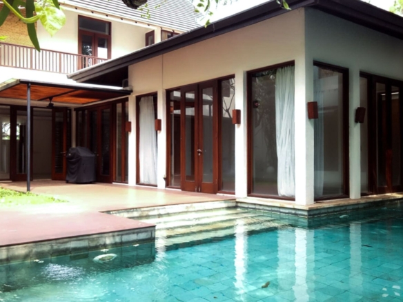 ATMAYA RESIDENCE-5BR-SWIMMING POOL & BACKYARD