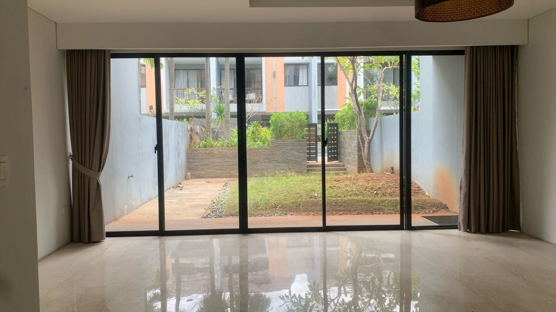 Amaryllis Kemang Townhouse Unit 1B-3BR-LIVING AREA For Rent 3BR House South Jakarta Kemang KMG271
