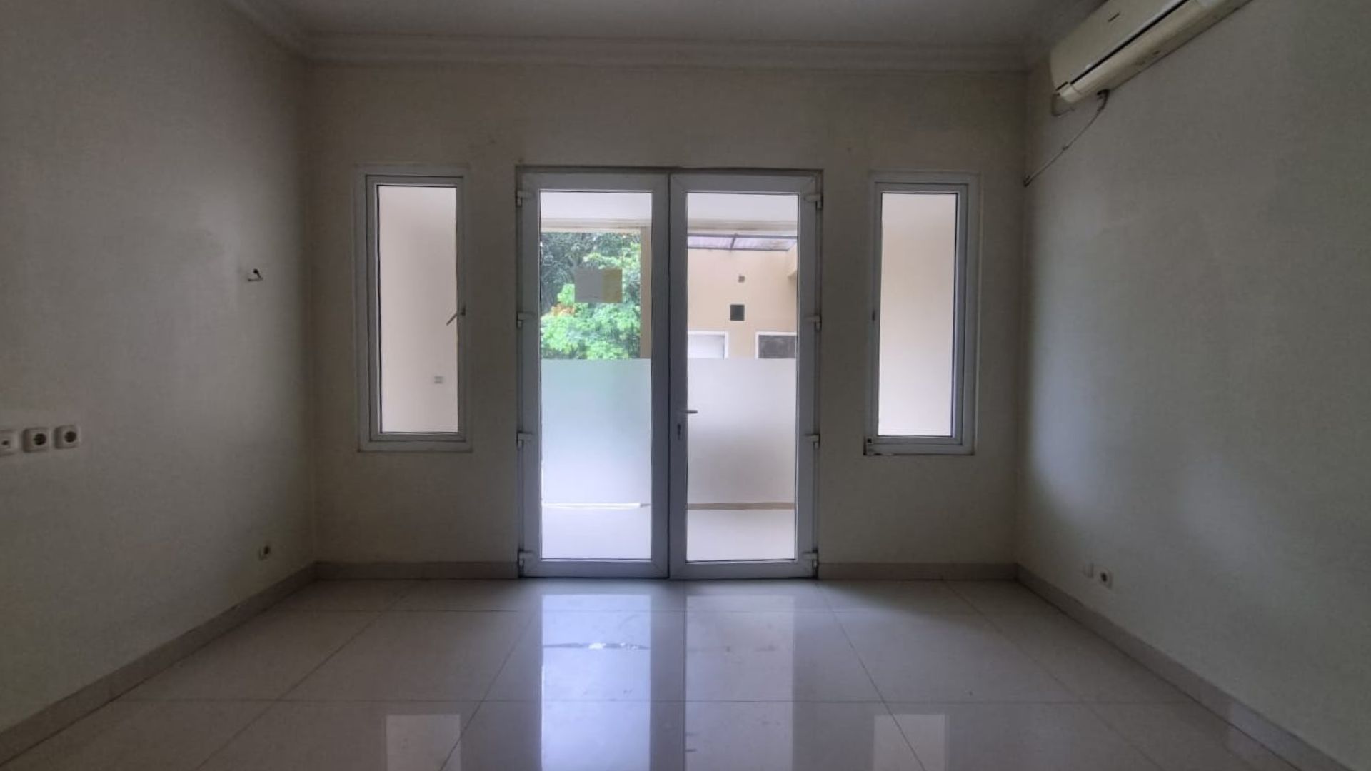 For Rent 4BR House South Jakarta Ampera AMP077