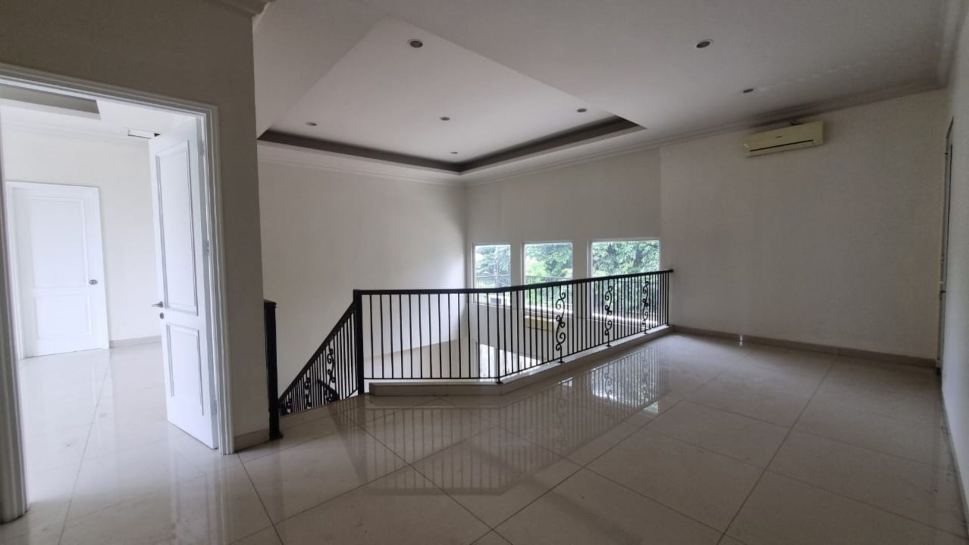 For Rent 4BR House South Jakarta Ampera AMP077