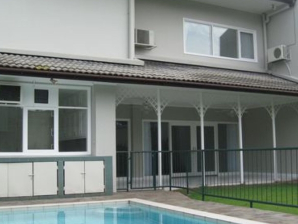 Asem 2 No 60E-4BR-SWIMMING POOL & BACKYARD