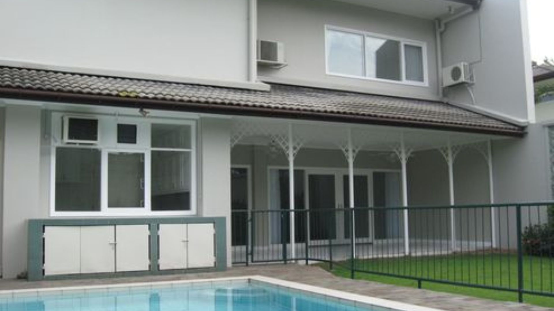 Asem 2 No 60E-4BR-SWIMMING POOL & BACKYARD