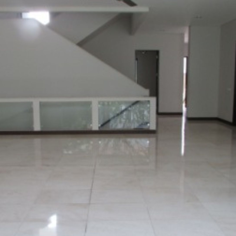 Asem 2 No 63E-5BR-FAMILY AREA AT SECOND FLOOR