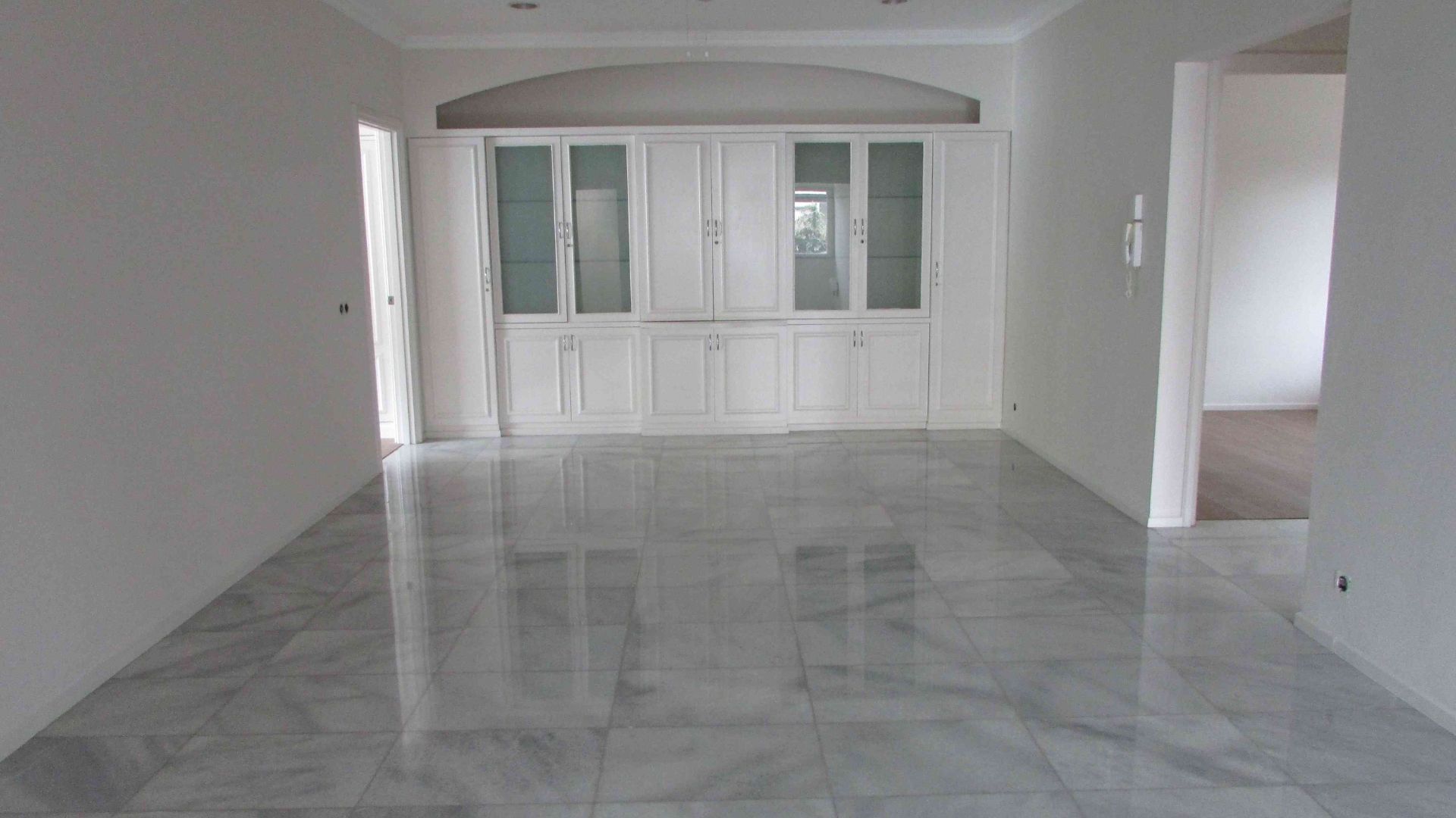 Asem 2 no 60CC-4BR-FAMILY AREA AT SECOND FLOOR