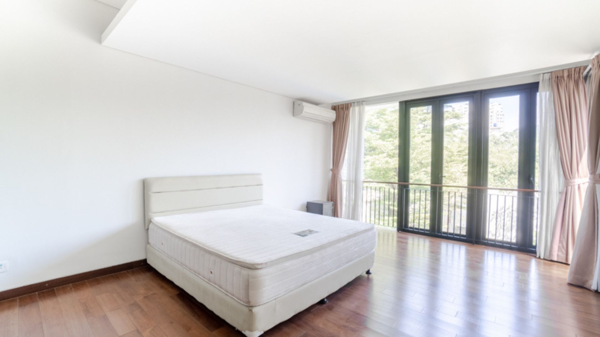 BDN 1 No. 12 Kav C-4BR-BEDROOM 1 For Rent 4BR House South Jakarta Cilandak CLD120