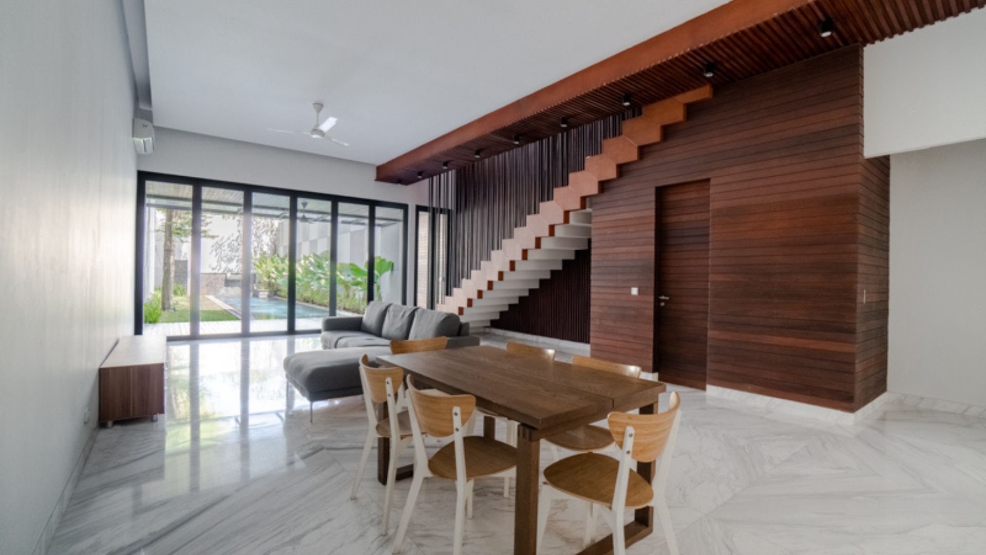 BDN 1 No. 12 Kav C-4BR-DINING & LIVING AREA For Rent 4BR House South Jakarta Cilandak CLD120