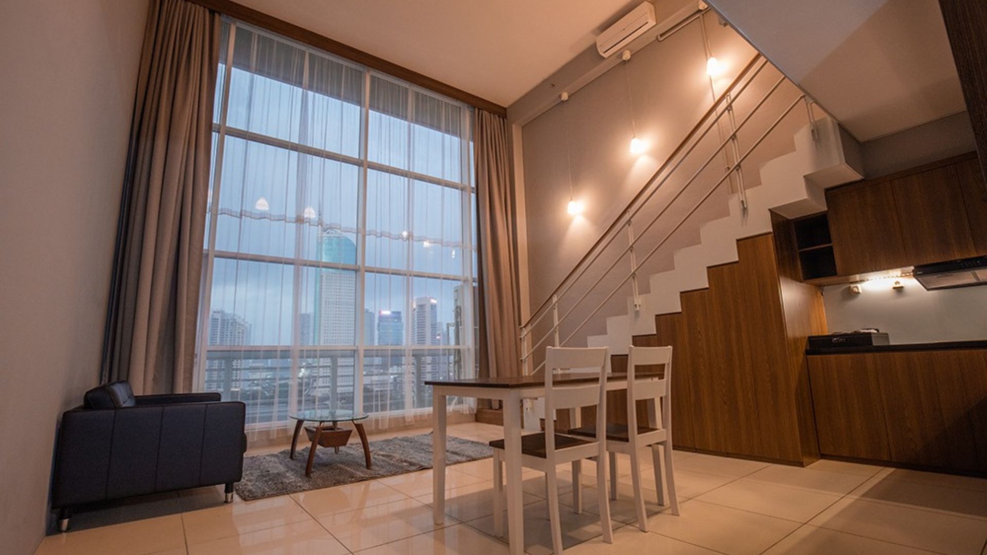 CITYLOFTS-1BR-LIVING, DINING & KITCHEN AREA