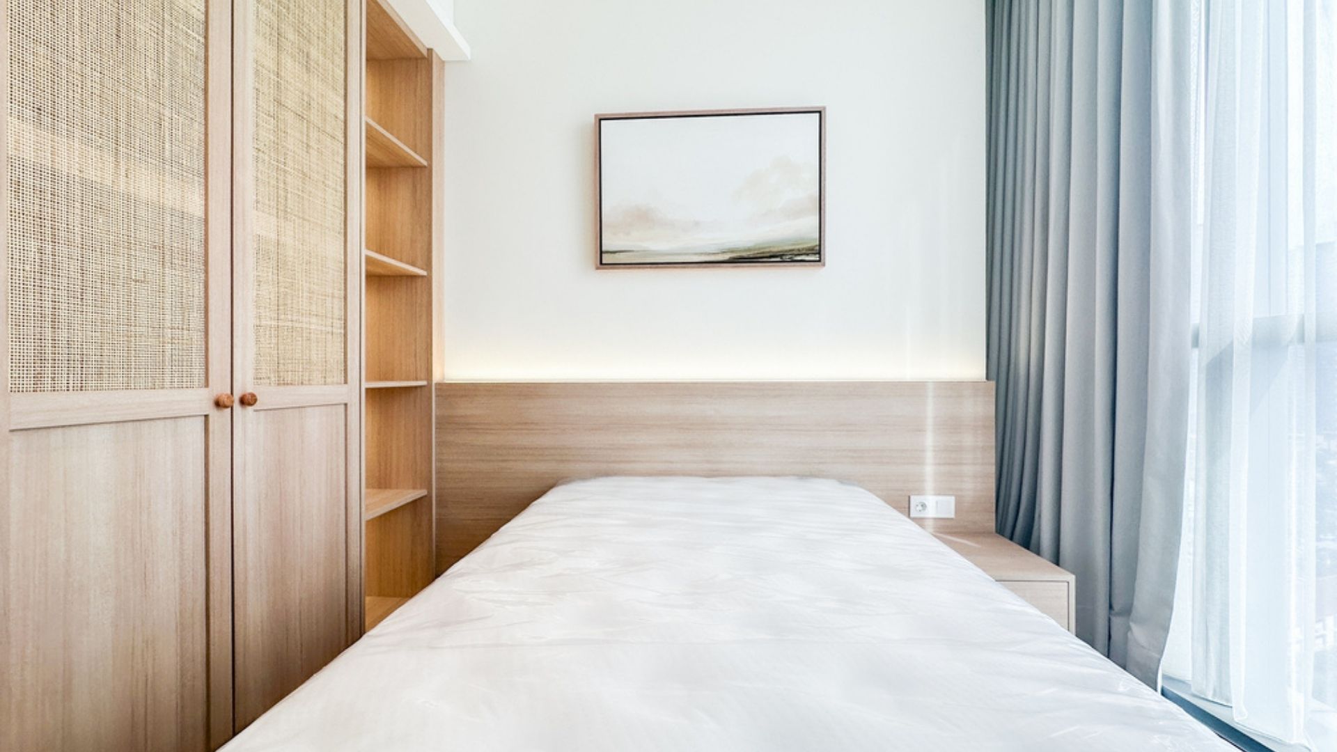 Casa Domaine-3BR-Closet and Storage in Bedroom For Rent 3BR Apartment Casa Domaine Central Jakarta Sudirman CD015