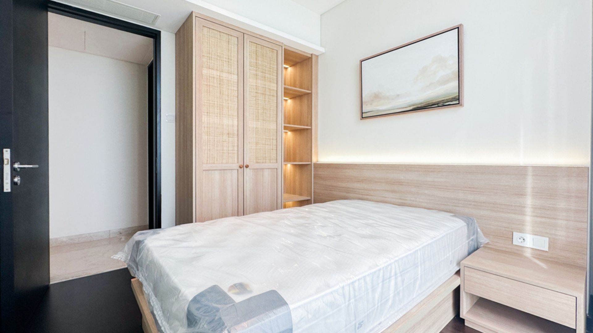 Casa Domaine-3BR-Premium Wooden Closet in Bedroom For Rent 3BR Apartment Casa Domaine Central Jakarta Sudirman CD015