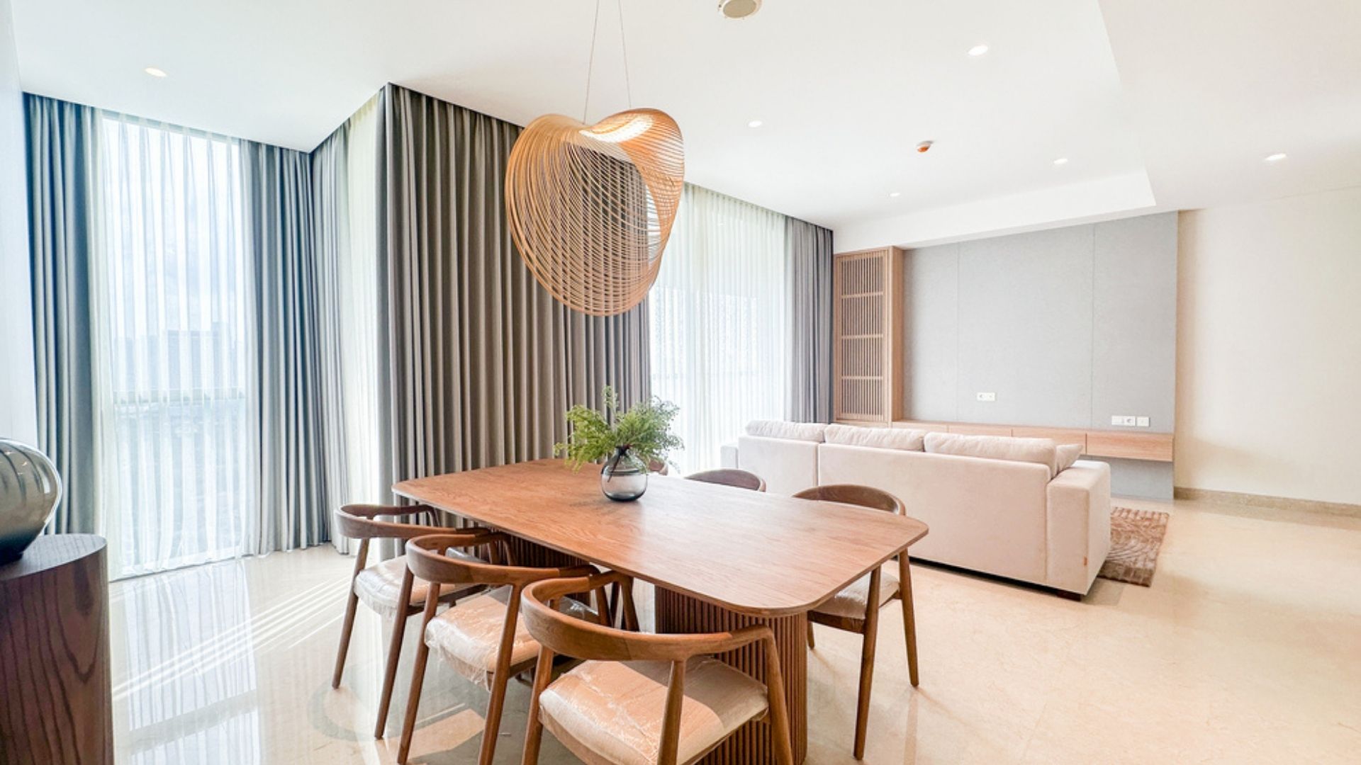 Casa Domaine-3BR-Spacious Dining Room and Living Room For Rent 3BR Apartment Casa Domaine Central Jakarta Sudirman CD015