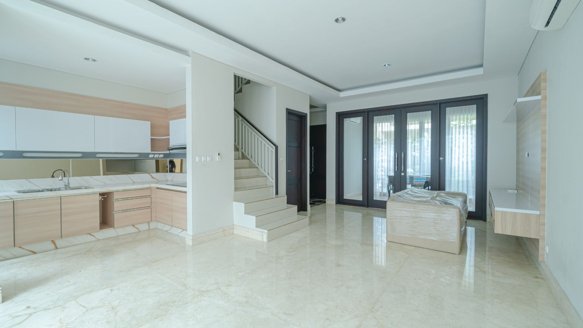 For Buy 3BR House South Jakarta Kemang KMGS139