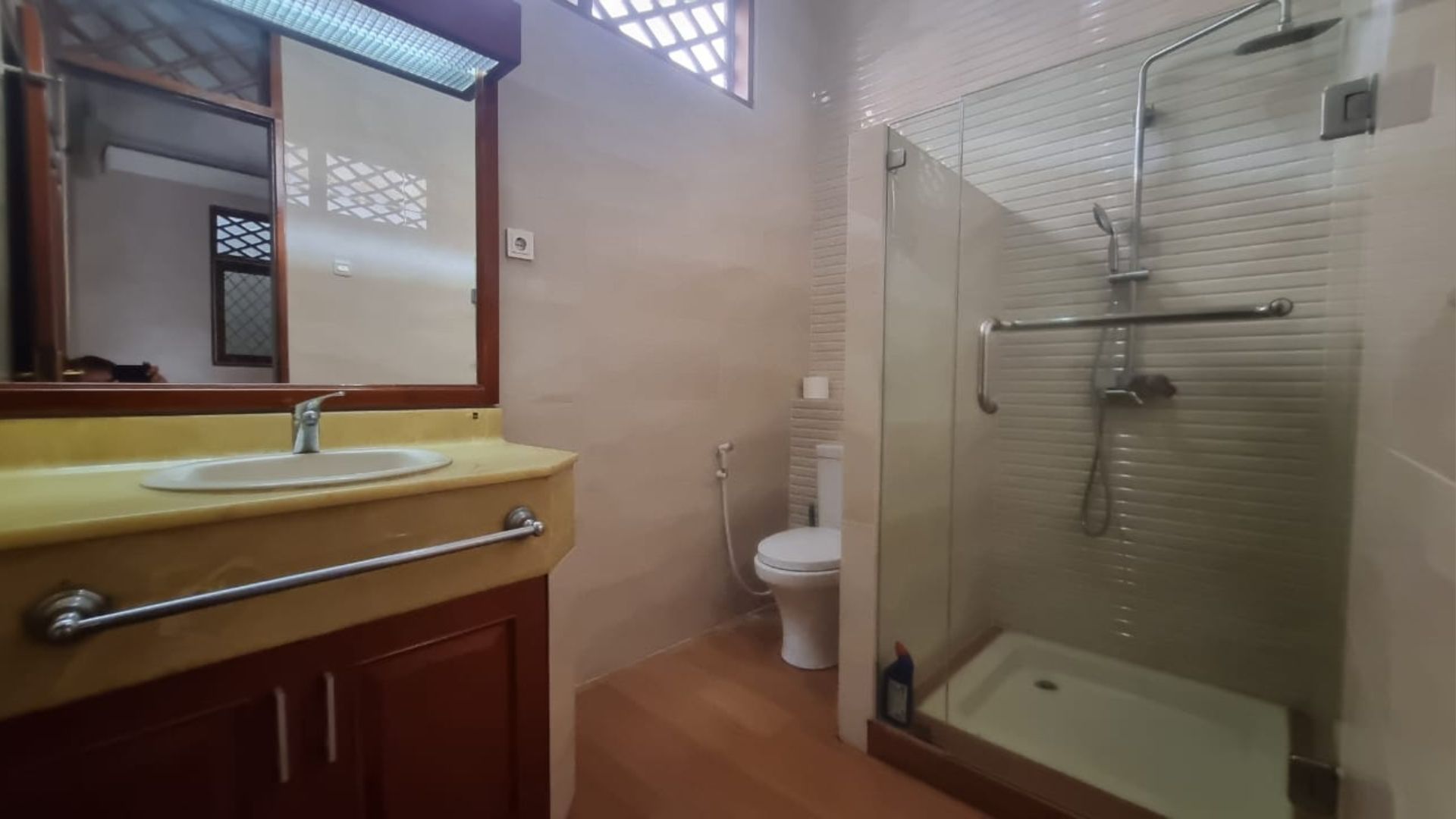 For Rent 4BR House South Jakarta Kebayoran Baru KBBR065