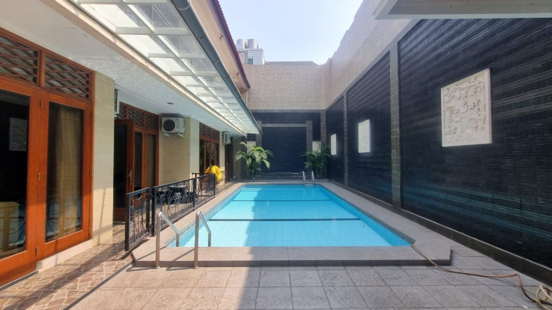 For Rent 4BR House South Jakarta Kebayoran Baru KBBR065