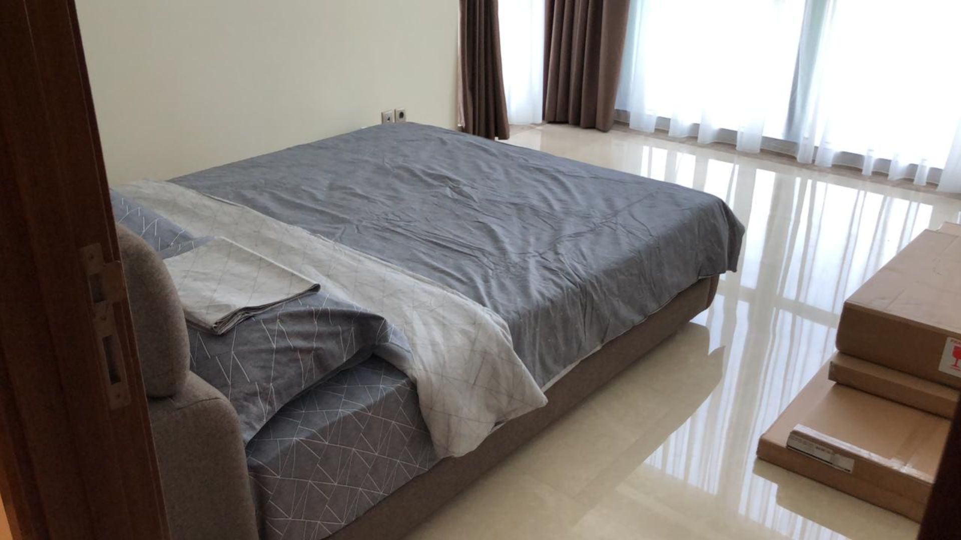 District 8 – Signature Family 4BR Apartment