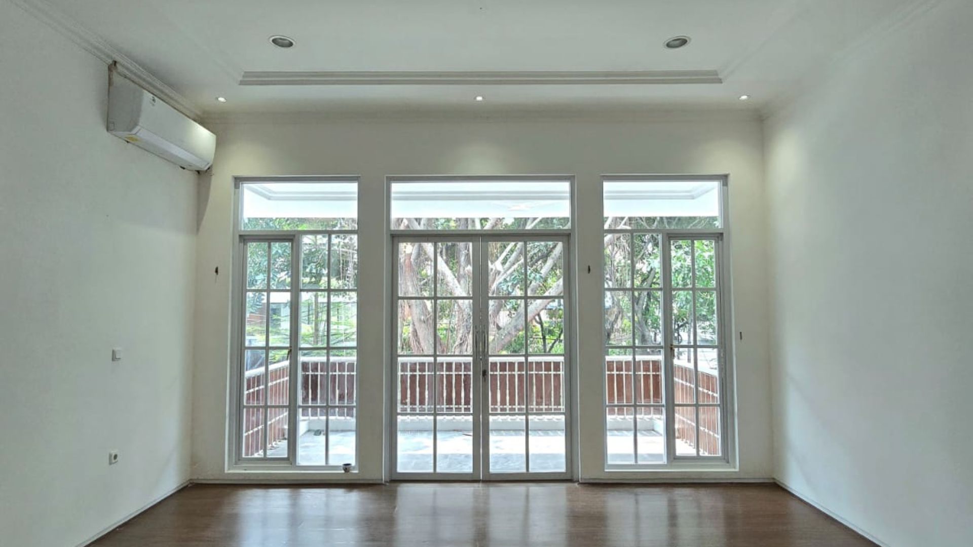 For Rent 4BR House South Jakarta Kebayoran Baru KBBR306