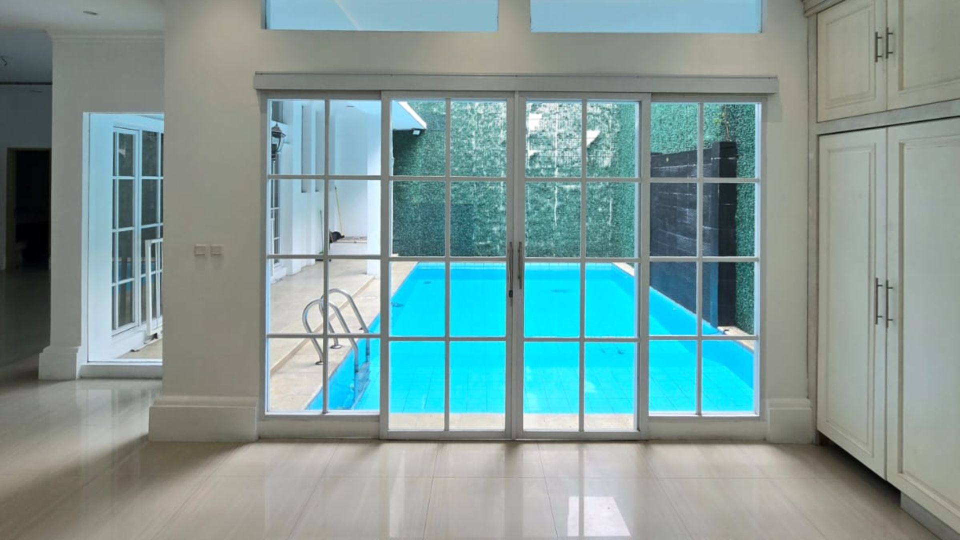 For Rent 4BR House South Jakarta Kebayoran Baru KBBR306