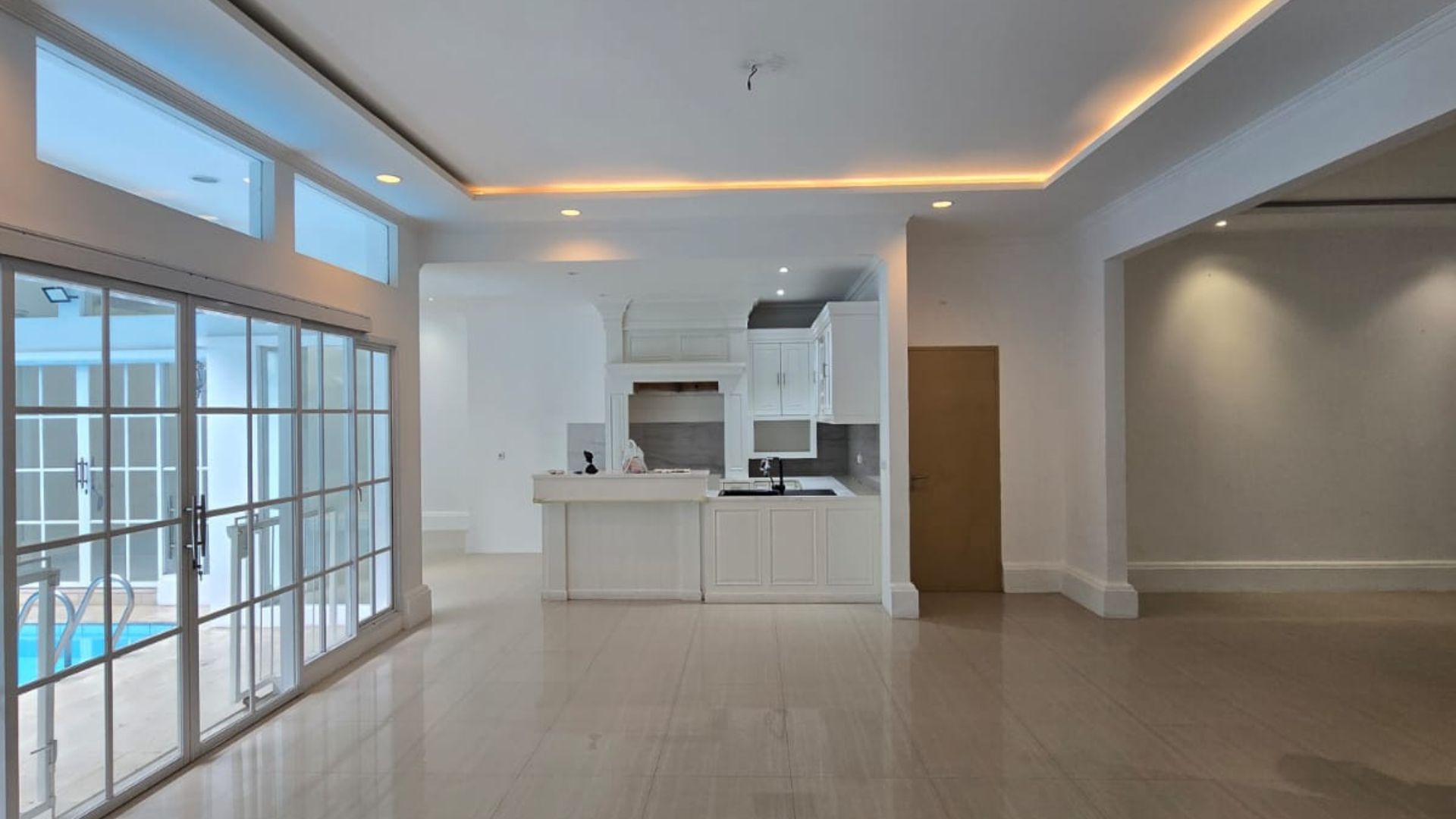 For Rent 4BR House South Jakarta Kebayoran Baru KBBR306