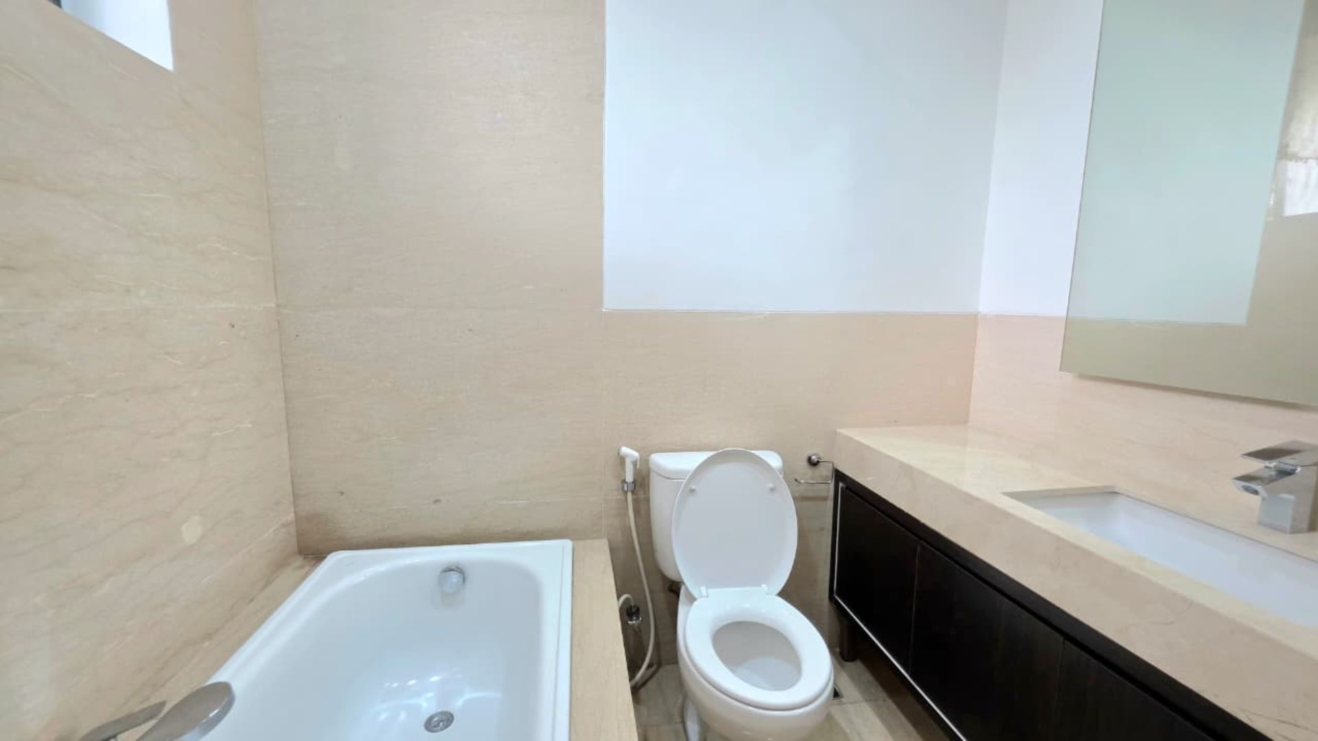 For Rent 3BR Apartment Executive Paradise South Jakarta Cilandak EP024