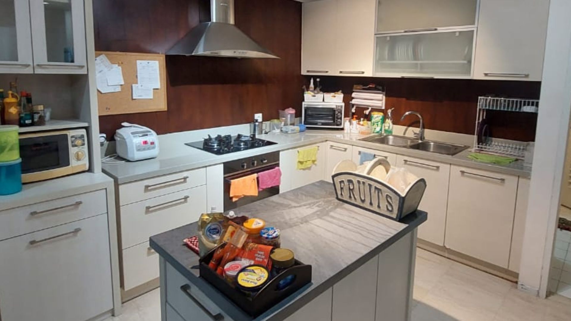 For Rent Apartment Central Jakarta Sudirman – Sophisticated 3BR Urban at FX Residence