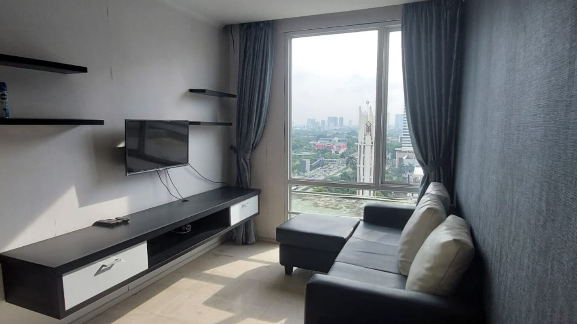 FX Residence - 3BR - Living Area