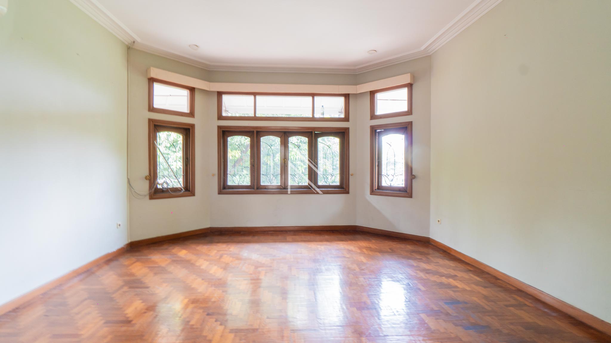 Super Large 10BR House at Kuningan