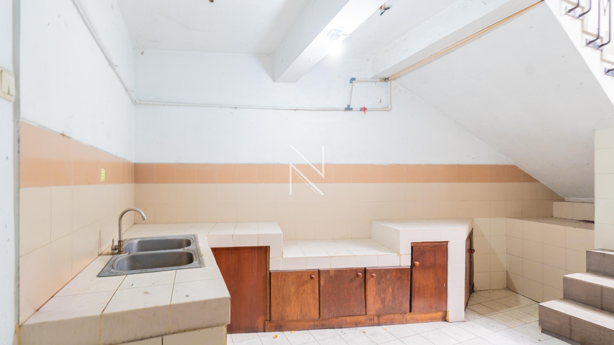 Super Large 10BR House at Kuningan