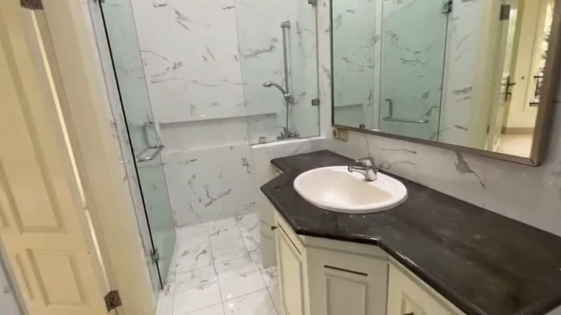 For Rent 5BR House South Jakarta Cilandak CLD405