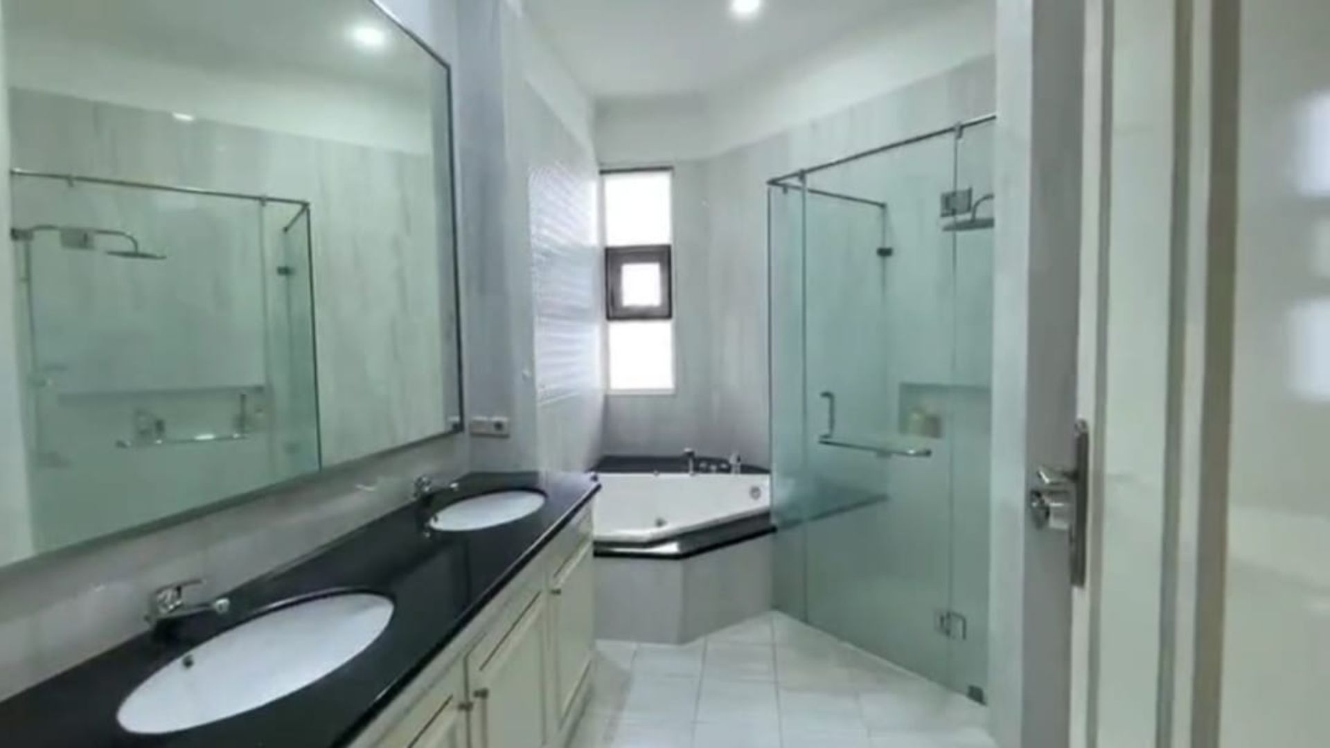 For Rent 5BR House South Jakarta Cilandak CLD405