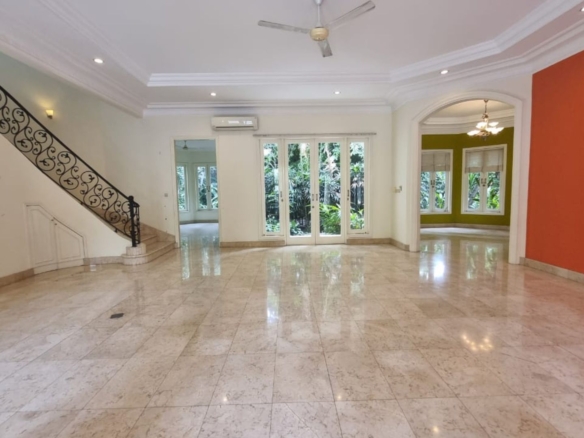 Jeruk Purut Dalam 45A Kav C-5BR-LIVING AREA
