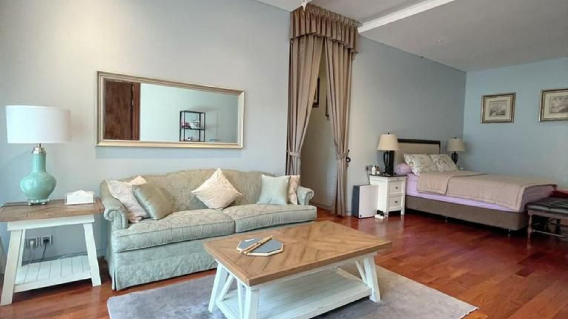 Jl Tebet Barat 8 no 2-4BR-BEDROOM For Buy 4BR House South Jakarta Tebet TBT001
