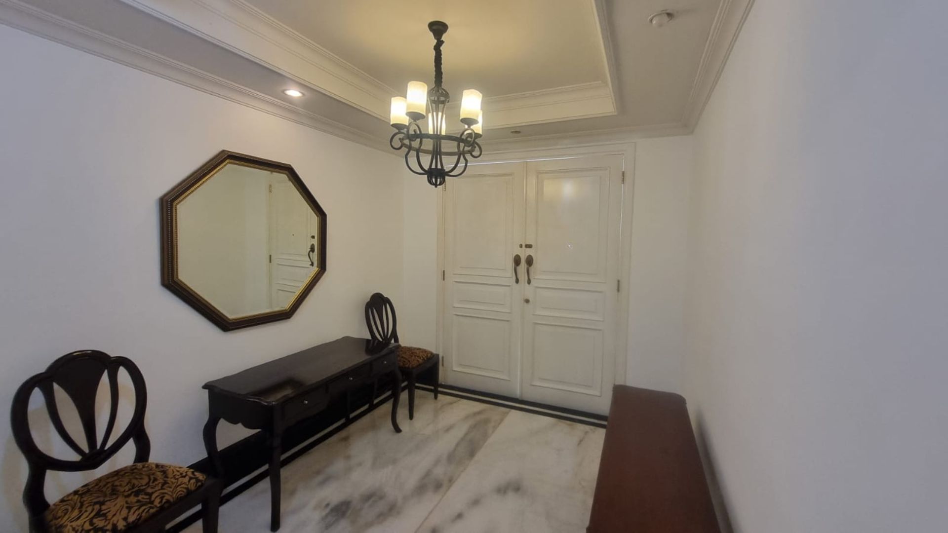 Distinguished 4BR Family Home – Kebayoran Baru