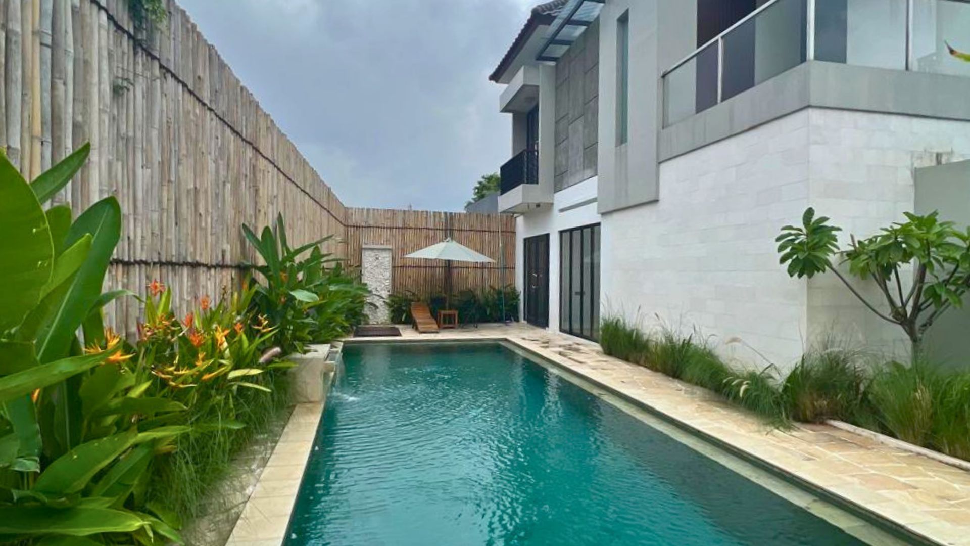 For Buy 4BR House South Tangerang Bintaro BTR002
