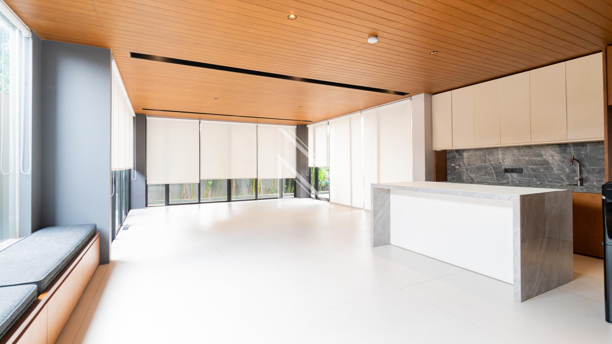 KEMANG 9 NO.11-4BR-LIVING AREA WITH KITCHEN