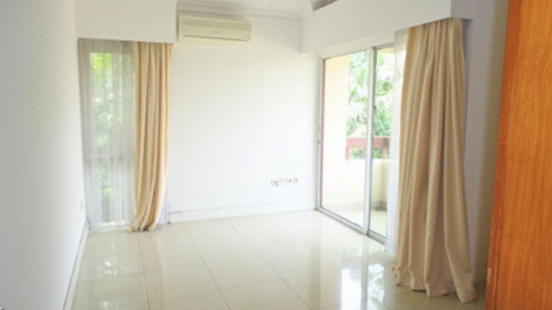 KEMANG CLUB VILLAS-3BR-BEDROOM For Rent 3BR House South Jakarta Kemang KMG017