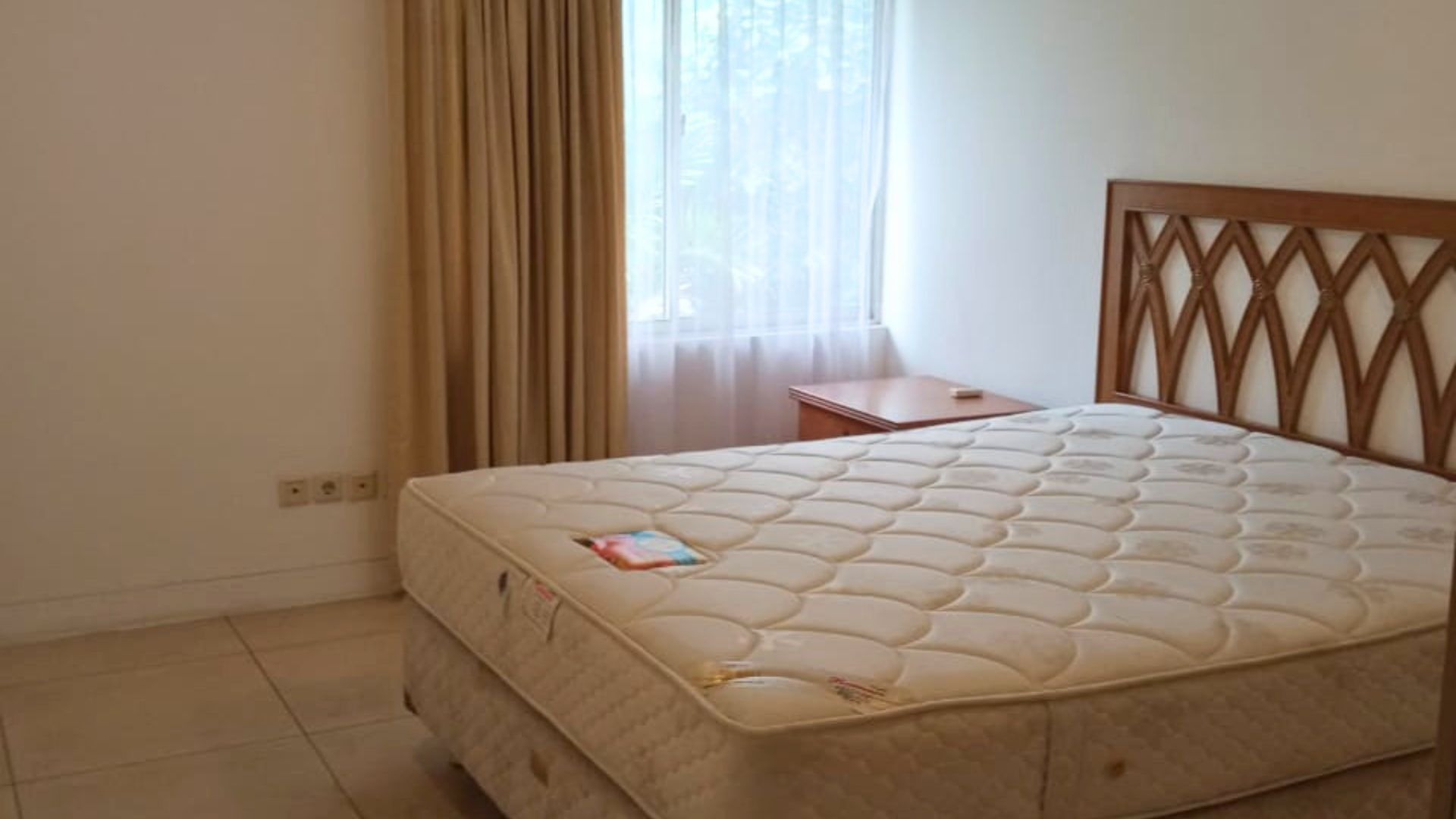 For Rent 4BR House South Jakarta Kemang KMGS112