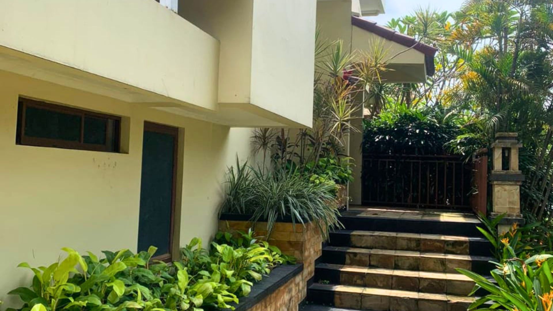 For Rent 3BR House South Jakarta Kemang KMGS126