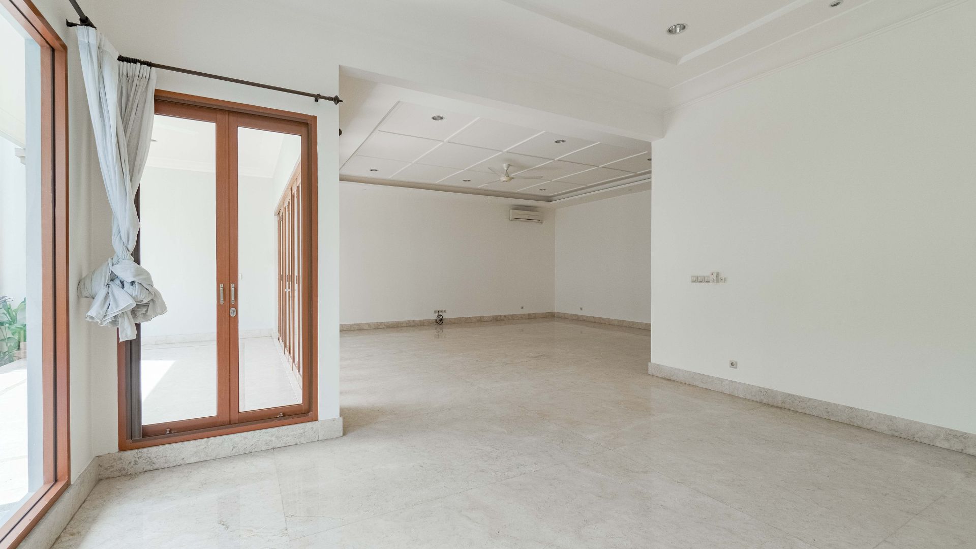 KEMANG SELATAN NO.150D-5BR-LIVING AREA