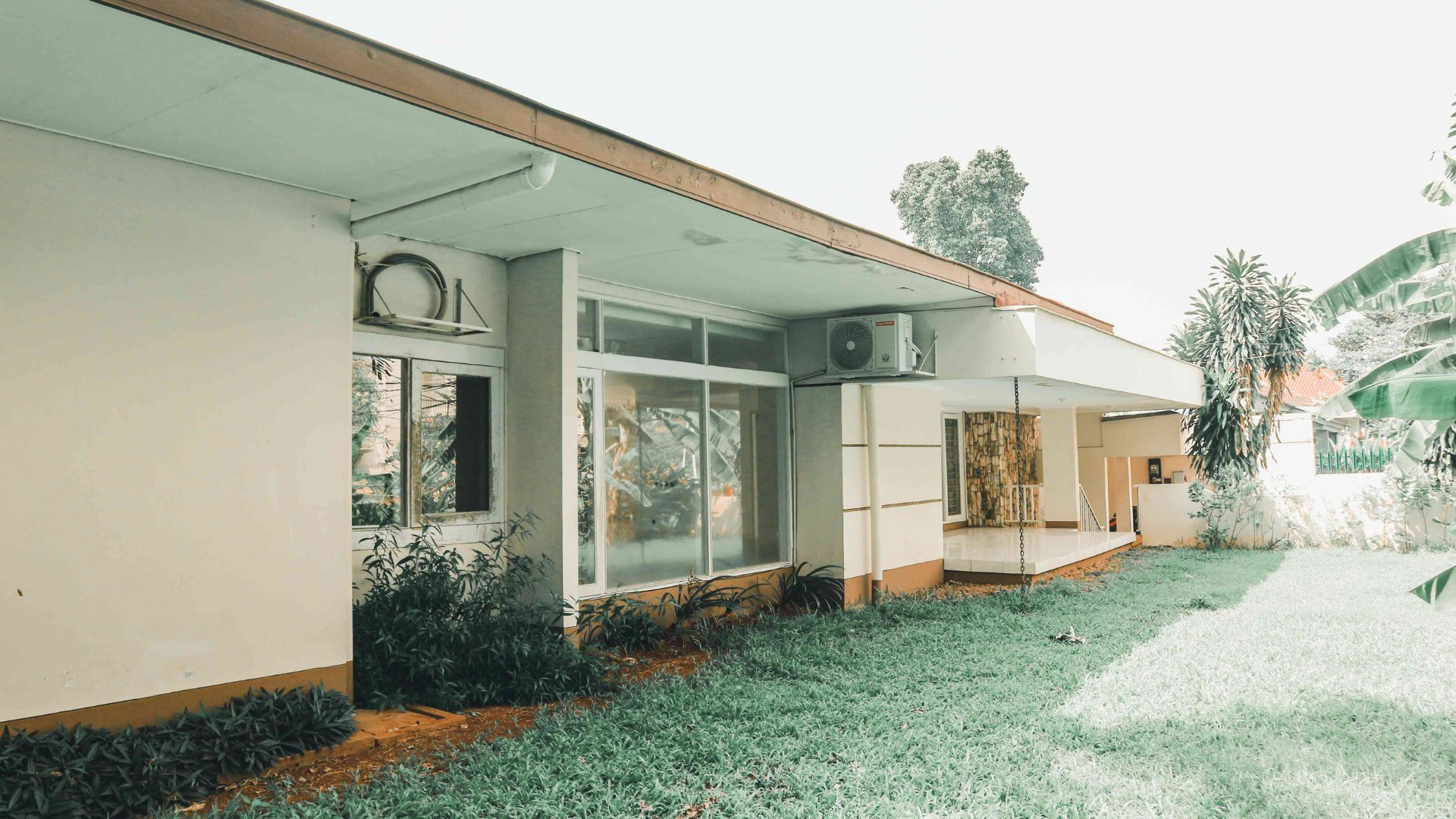 Stylish 4BR Estate Residence at Kemang
