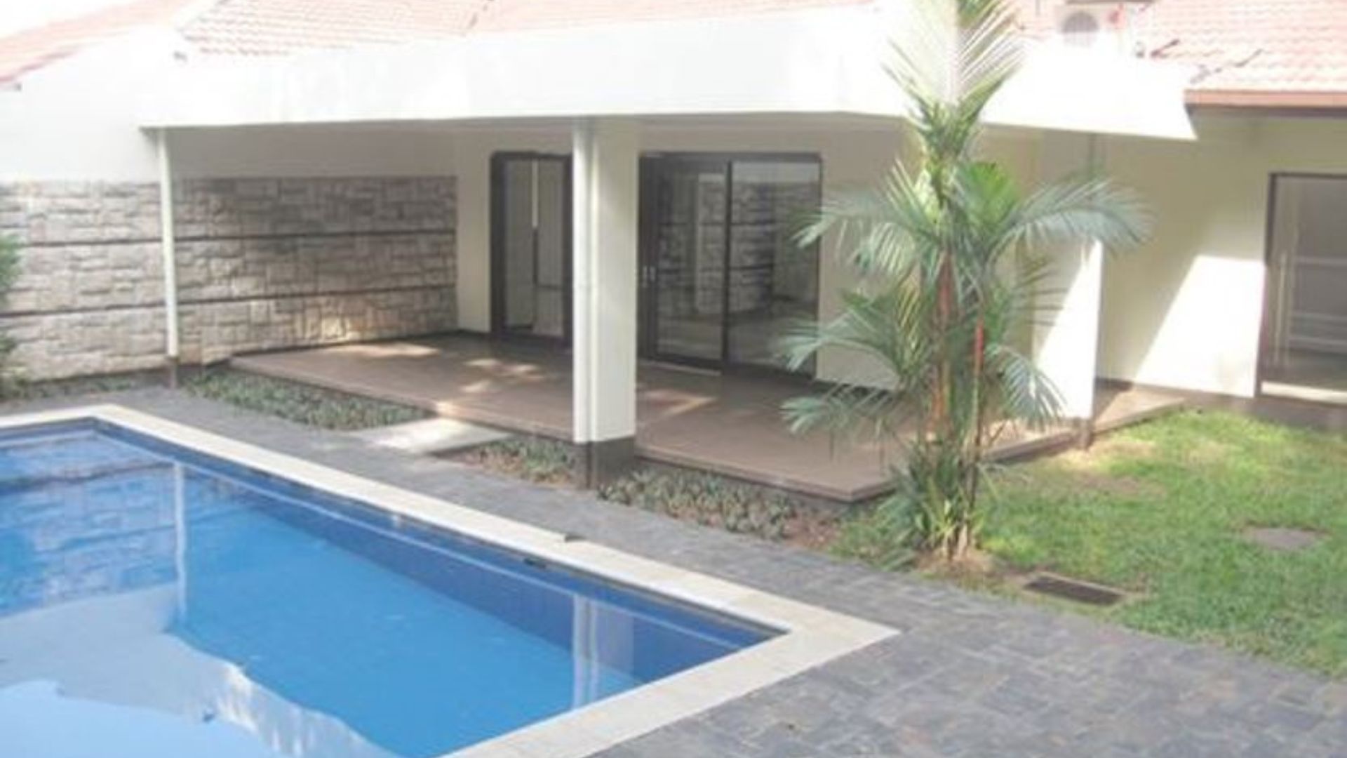 KEMANG TIMUR 5 NO.25M-4BR-SWIMMING POOL & BACKYARD Grand Premium 4BR Family Home – Kemang