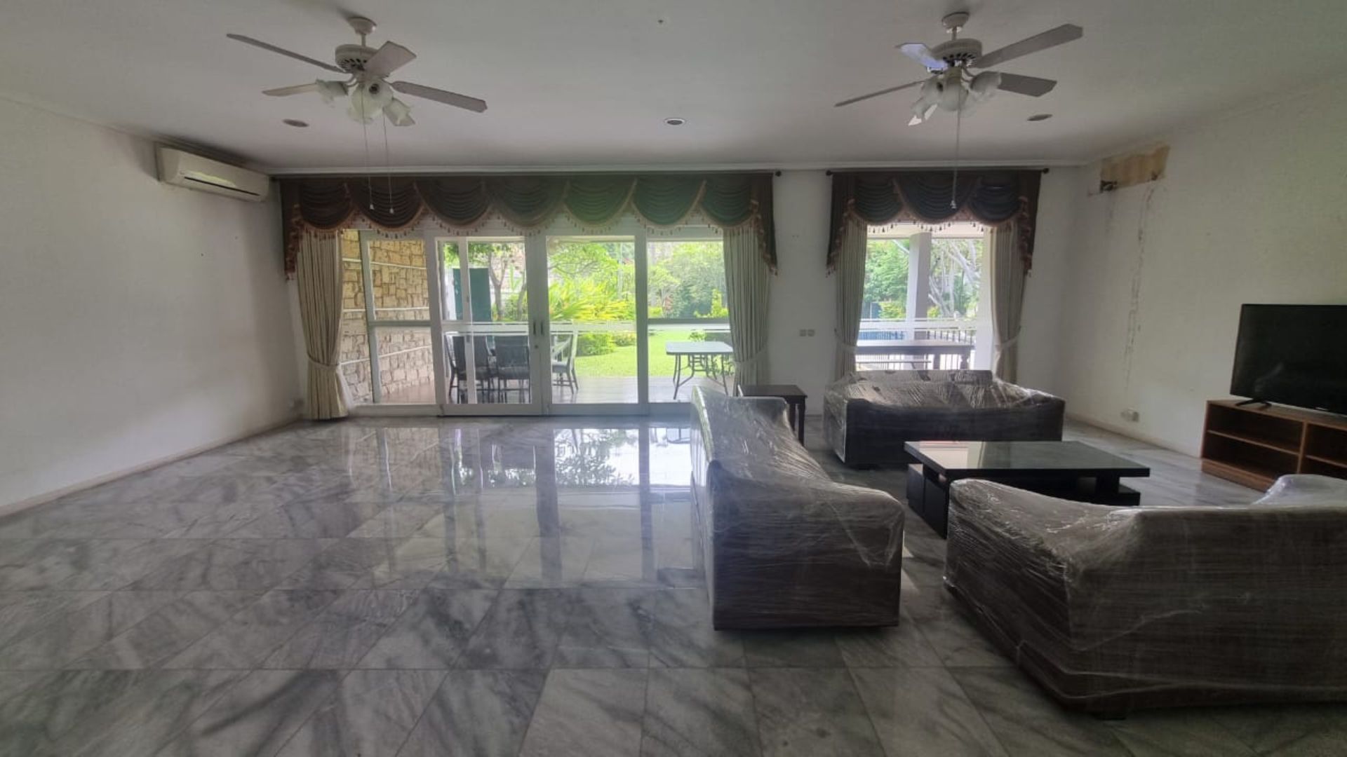 Prestigious and Luxury 4BR in Kemang
