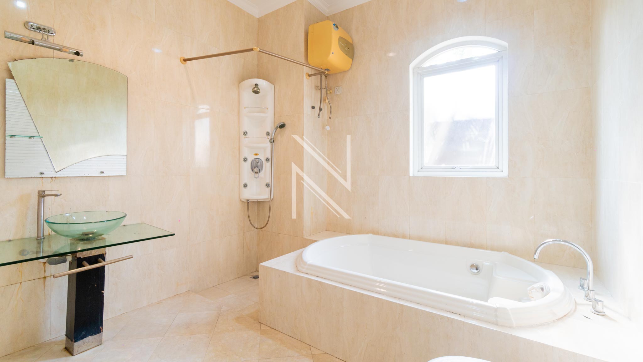 KEMANG TIMUR DALAM NO.18-5BR-BATHROOM 4 Exclusive 5BR Family Home in Prime Location – Kemang