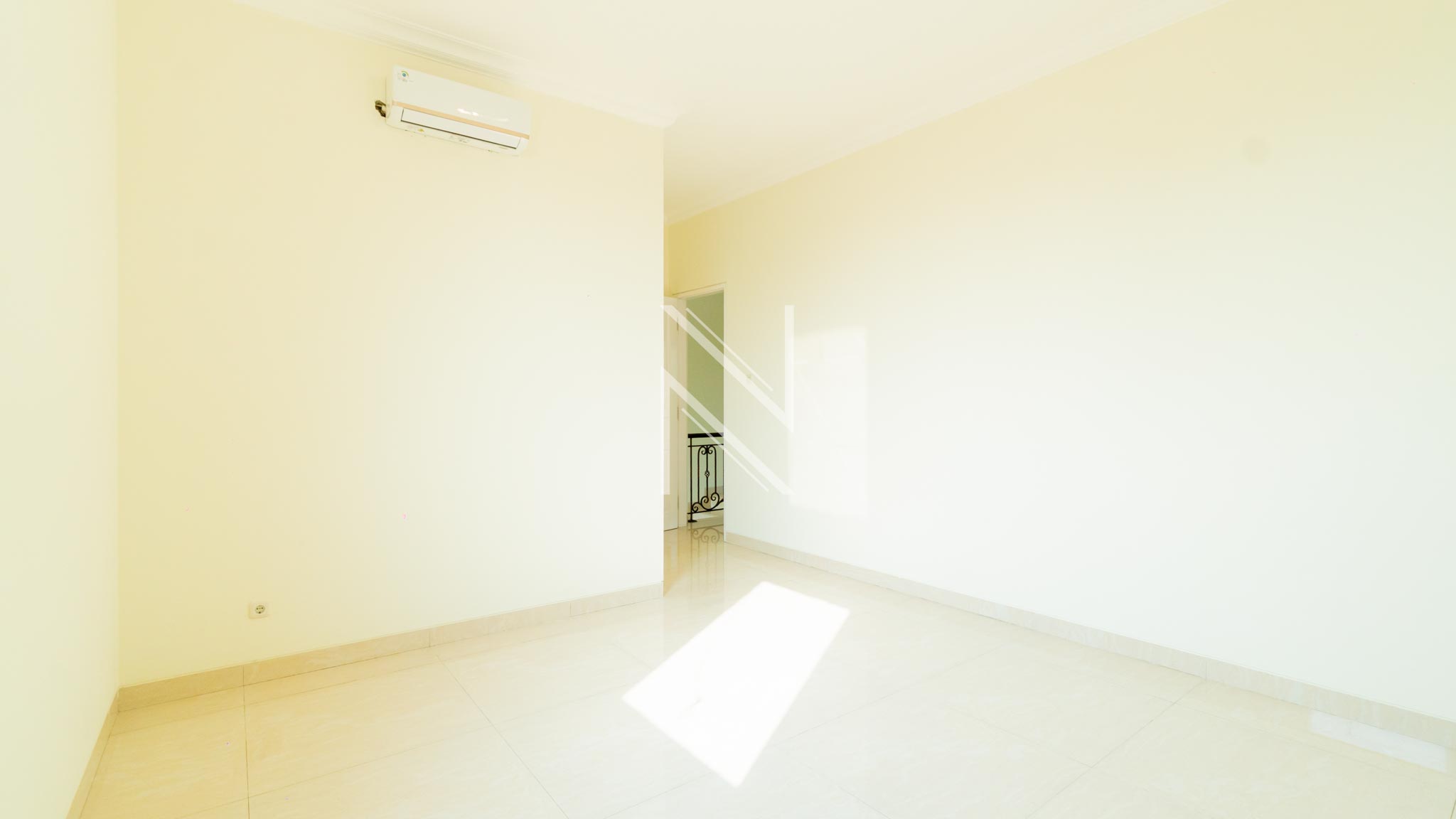 KEMANG TIMUR DALAM NO.18-5BR-BEDROOM 3 Exclusive 5BR Family Home in Prime Location – Kemang
