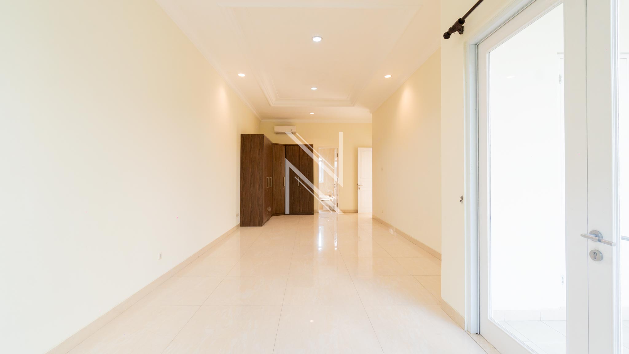 KEMANG TIMUR DALAM NO.18-5BR-BEDROOM 5 Exclusive 5BR Family Home in Prime Location – Kemang