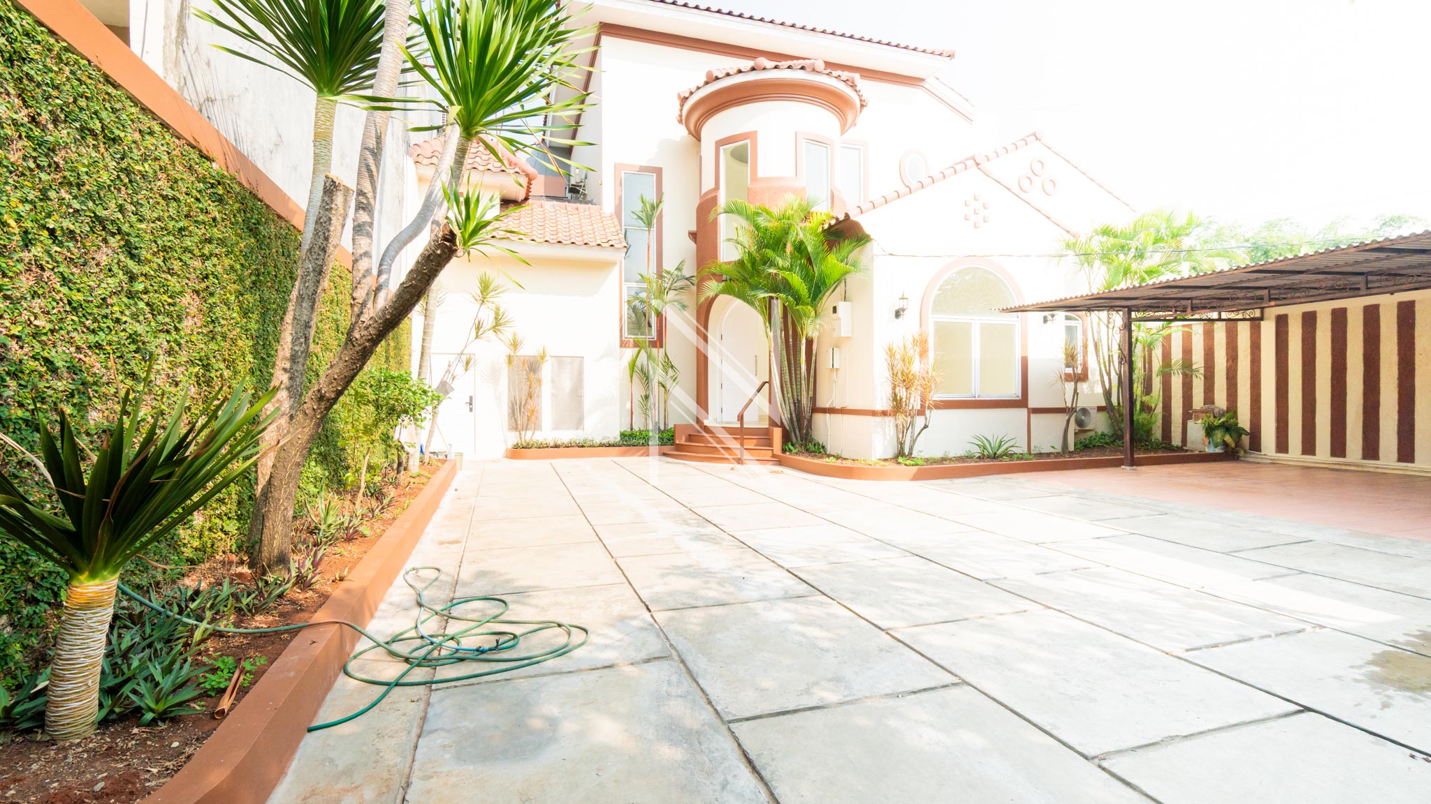 KEMANG TIMUR DALAM NO.18-5BR-FACADE 2 Exclusive 5BR Family Home in Prime Location – Kemang