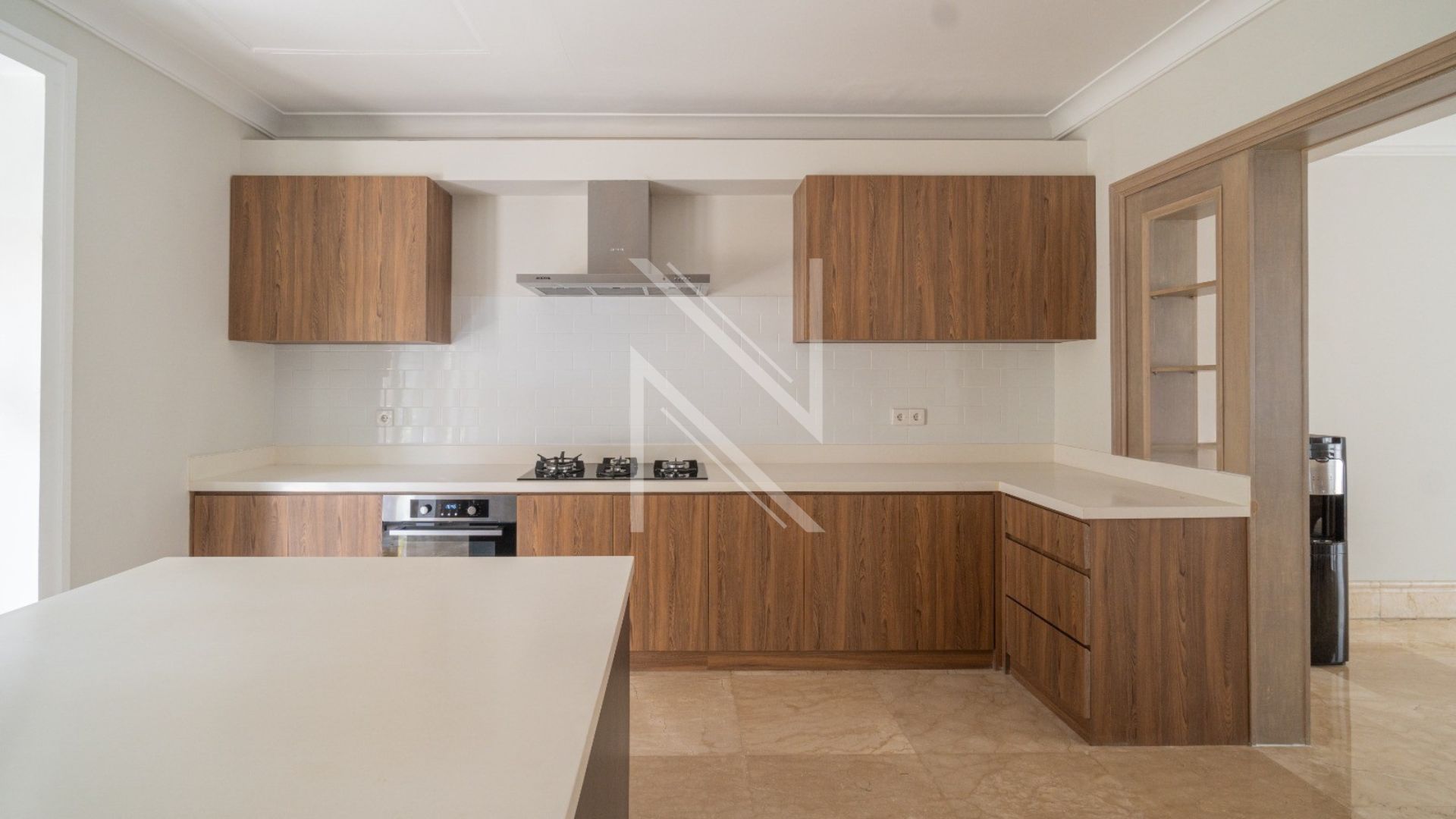 Stylish 3BR Family Home – Kemang