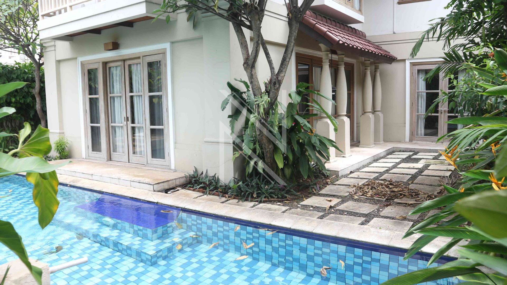 KEMANG V - NO 26 - BUNGALOW TYPE G - SWIMMING POOL